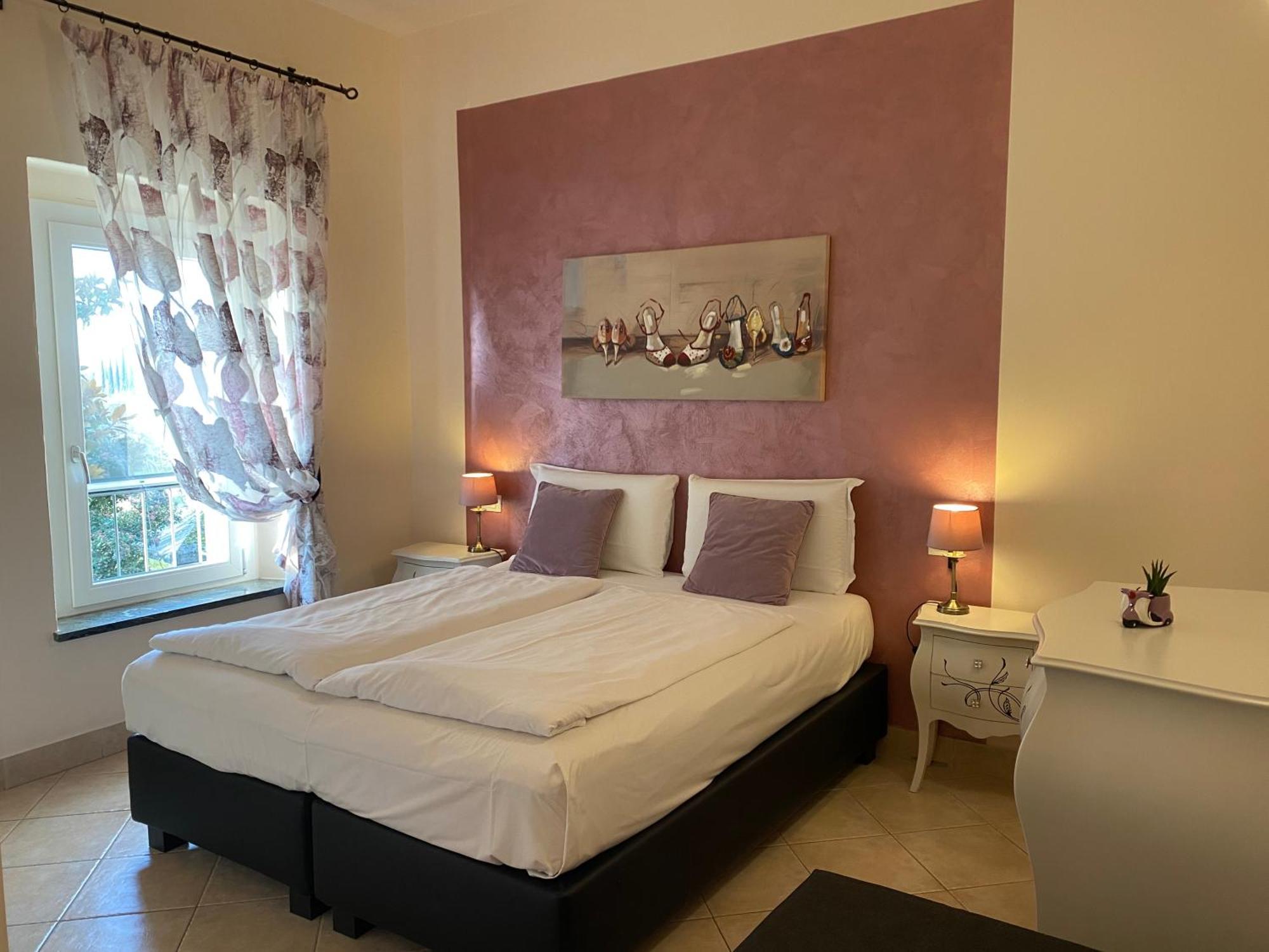 Betty'S House Bed & Breakfast Лацизе Екстериор снимка